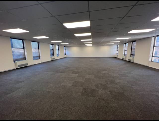 2,000M² OFFICE TO LET IN ROSEBANK